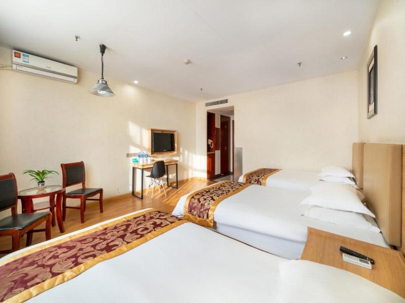 Greentree Inn Yiwu International Trade City Hotel Екстер'єр фото
