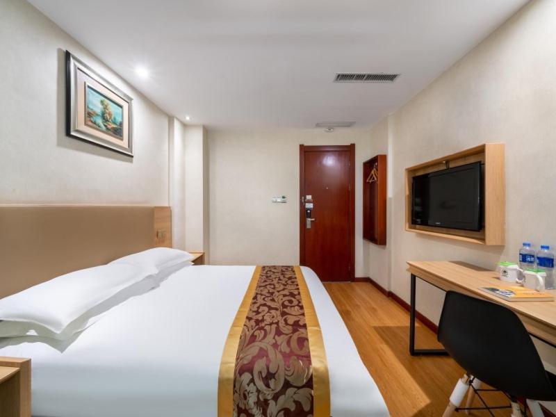 Greentree Inn Yiwu International Trade City Hotel Екстер'єр фото
