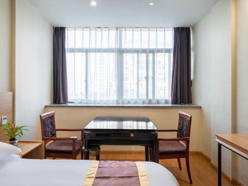 Greentree Inn Yiwu International Trade City Hotel Екстер'єр фото