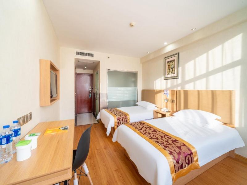 Greentree Inn Yiwu International Trade City Hotel Екстер'єр фото