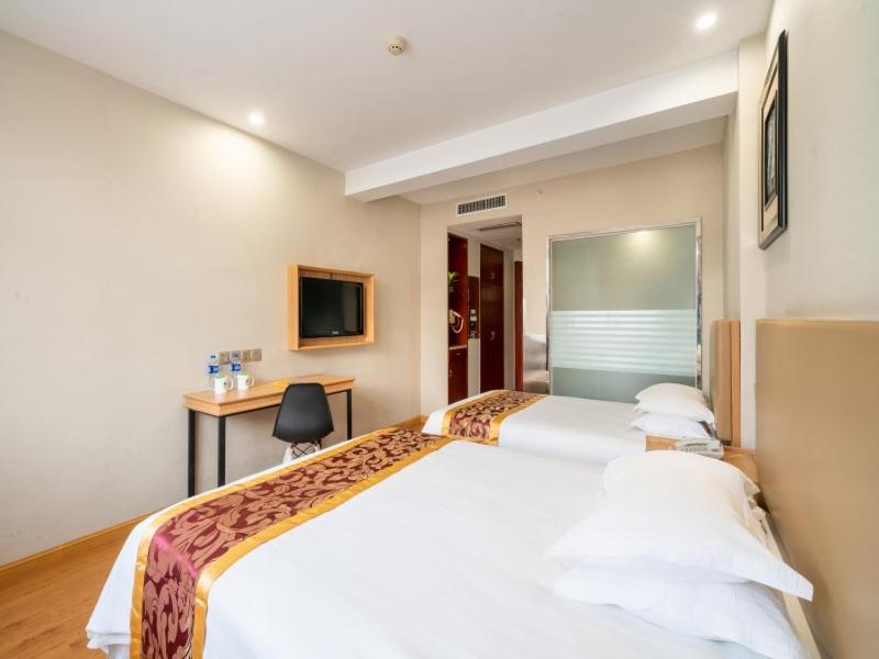 Greentree Inn Yiwu International Trade City Hotel Екстер'єр фото