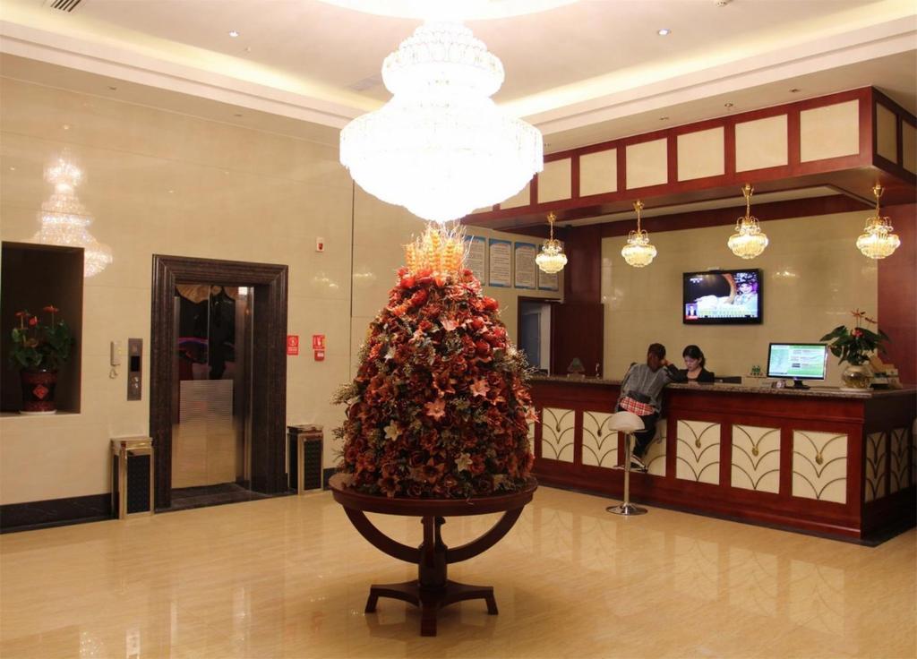 Greentree Inn Yiwu International Trade City Hotel Екстер'єр фото