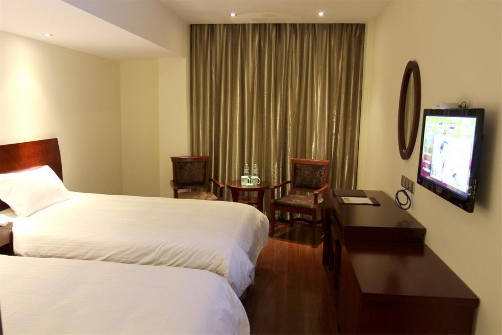 Greentree Inn Yiwu International Trade City Hotel Номер фото