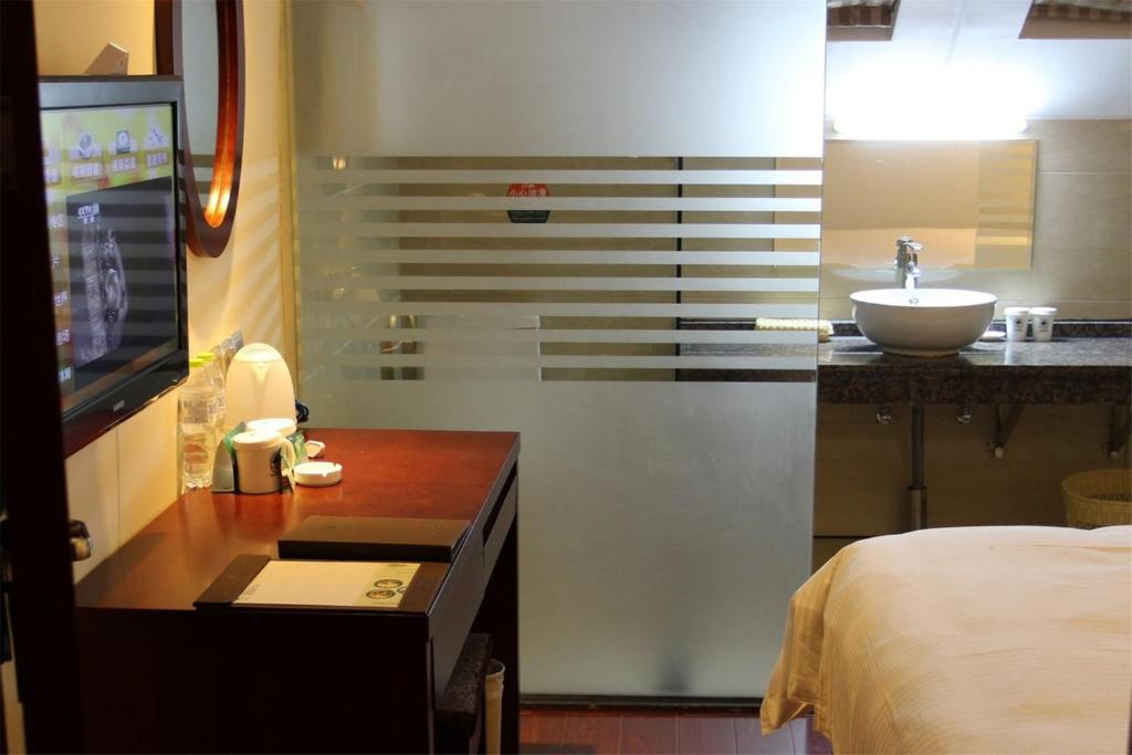 Greentree Inn Yiwu International Trade City Hotel Номер фото