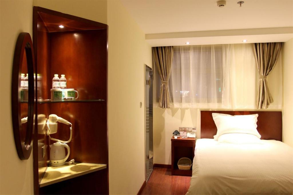 Greentree Inn Yiwu International Trade City Hotel Номер фото