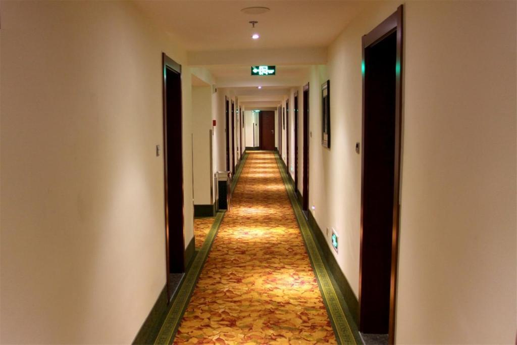 Greentree Inn Yiwu International Trade City Hotel Екстер'єр фото
